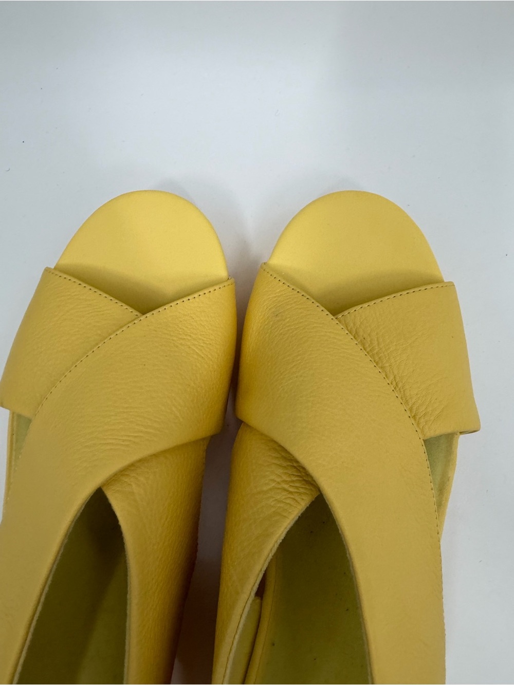 Camper Balloon Yellow Leather Sandal - Picture 9 of 10